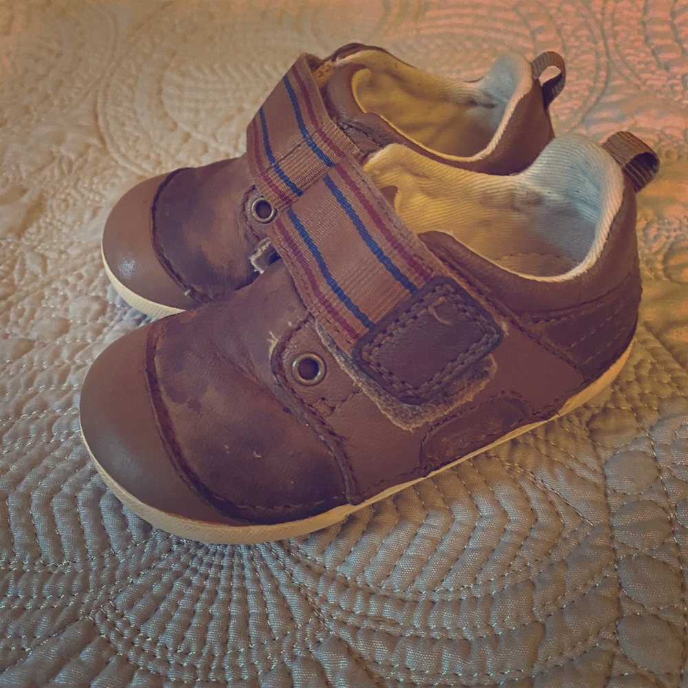 Stride rite toddler shoes